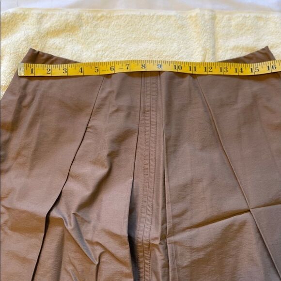 3/$25 THE LIMITED Camel Brown Pleaded Skirt.Size 10 - Picture 7 of 7